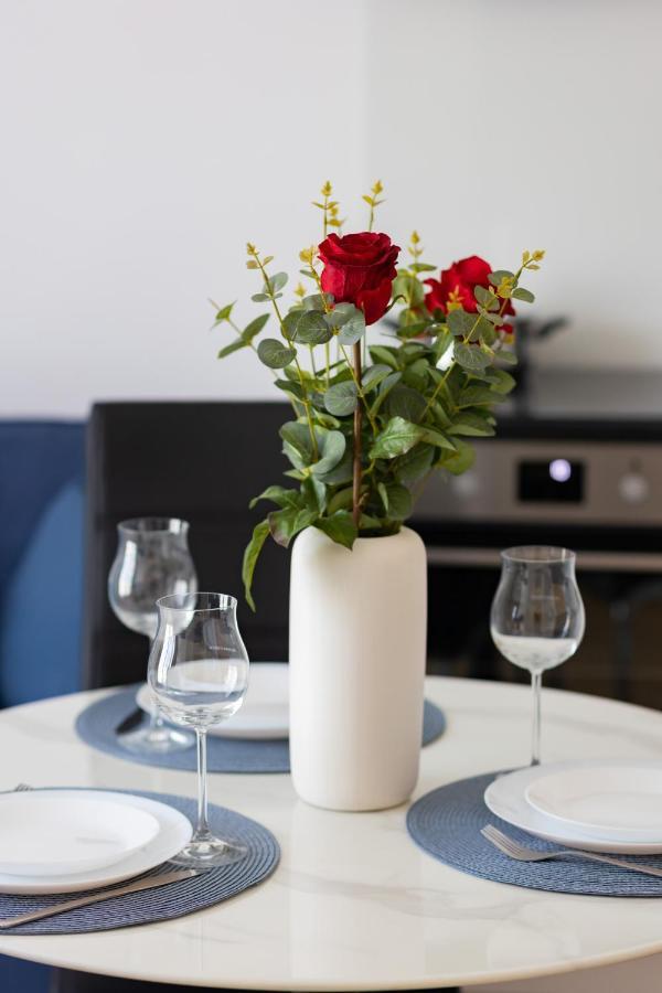 Warszawa Srodmiescie Bonifraterska Apartments By Noclegi Renters エクステリア 写真